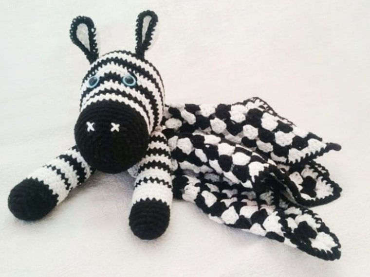 Zebra Baby Crochet Blanket [Free Pattern] Your Crochet