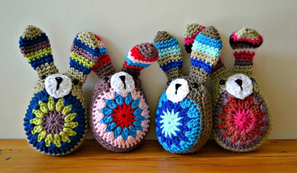 Easy Easter Bunny from Scraps [Free Crochet Pattern]